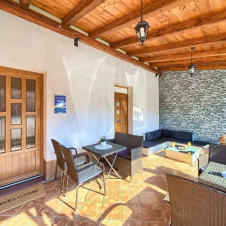 Apartament Muciceva Ravan