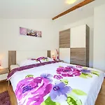 Muciceva Ravan Apartamento Jurdani