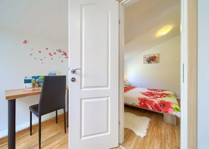 Muciceva Ravan Apartment