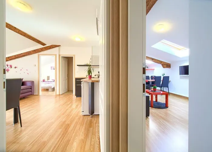 Muciceva Ravan Apartment
